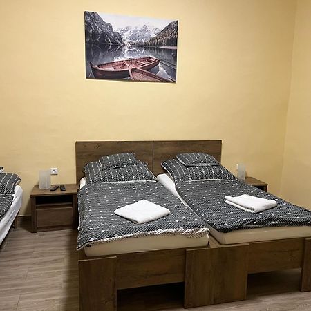 Helga Apartman Makó Extérieur photo