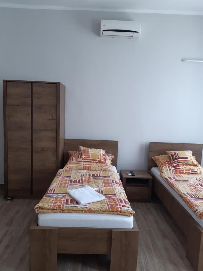 Helga Apartman Makó Extérieur photo