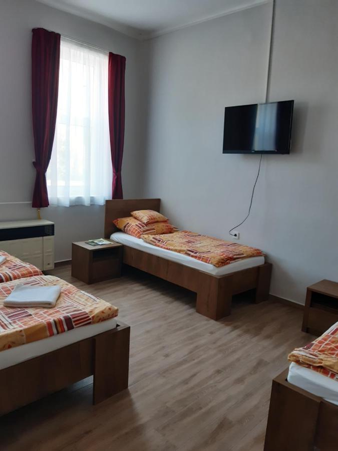 Helga Apartman Makó Extérieur photo