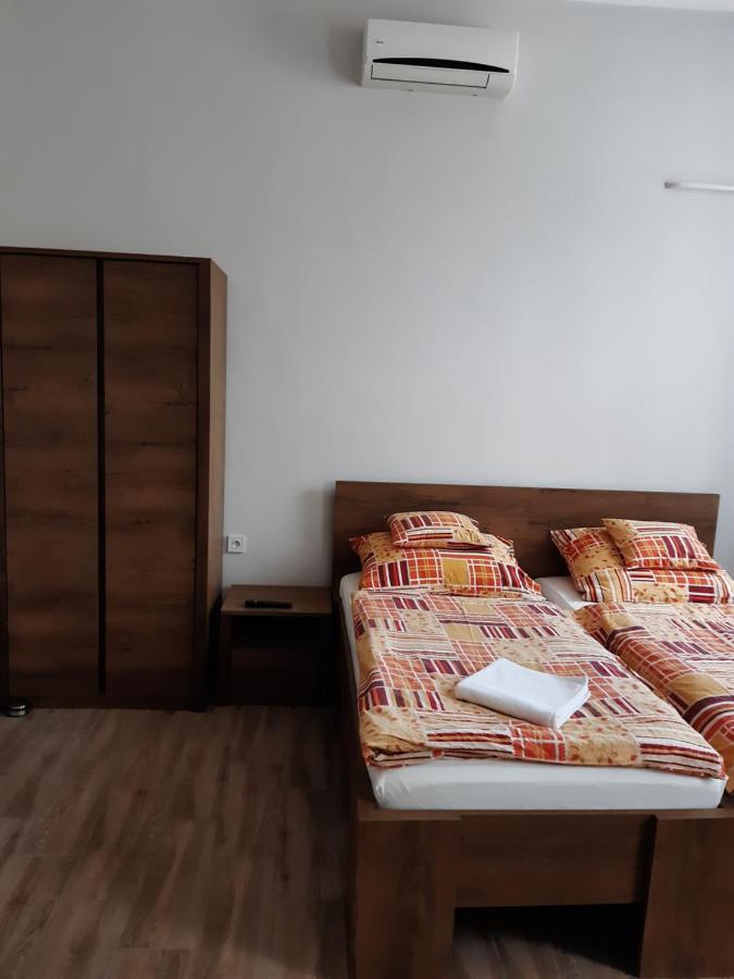 Helga Apartman Makó Extérieur photo