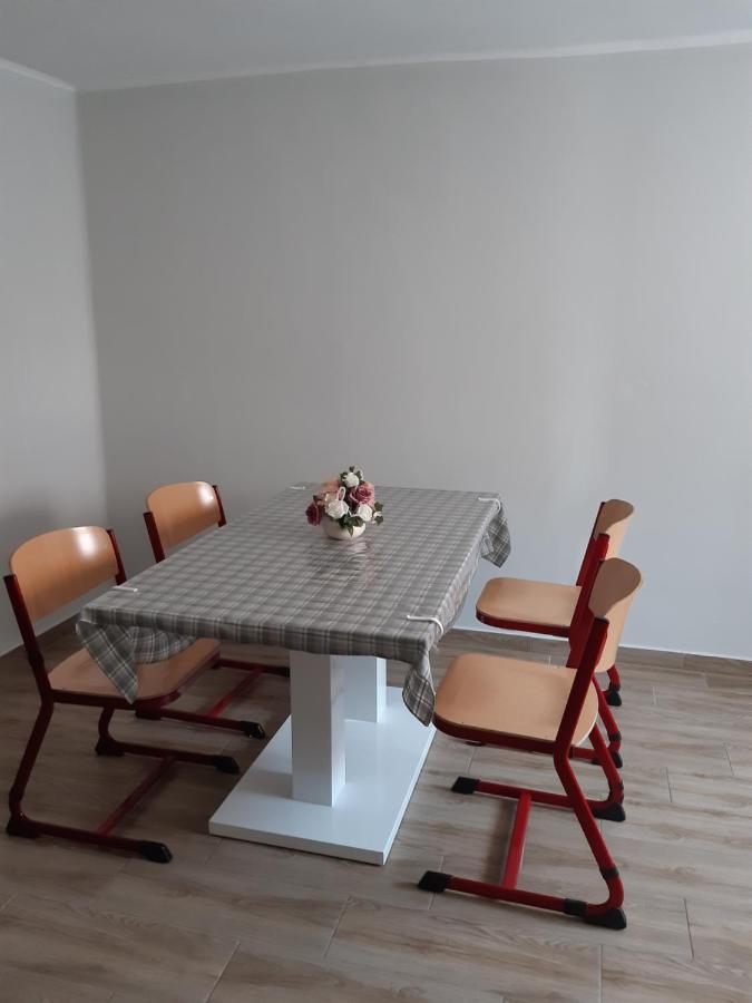 Helga Apartman Makó Extérieur photo