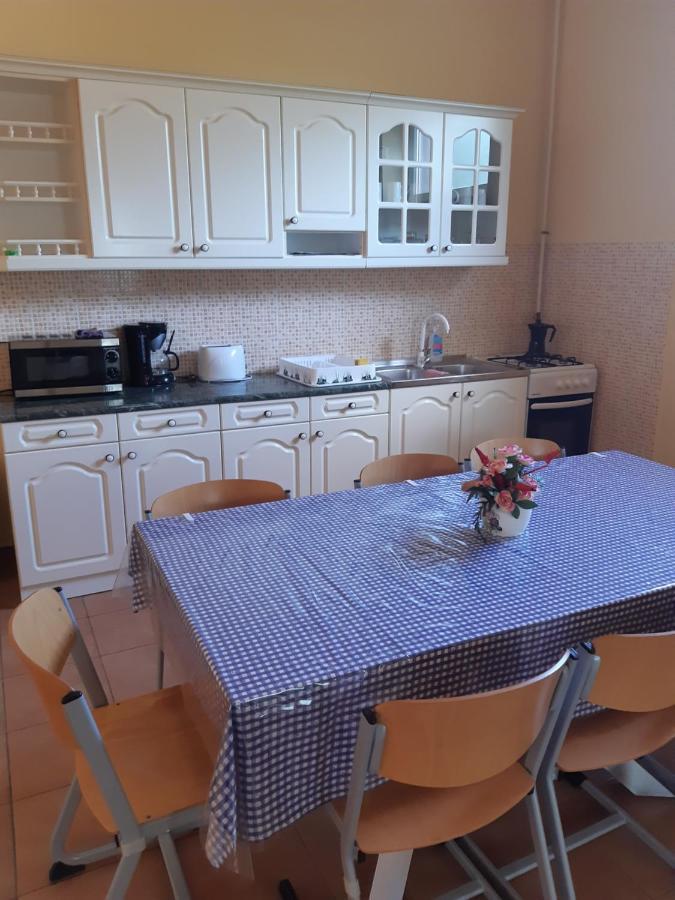 Helga Apartman Makó Extérieur photo