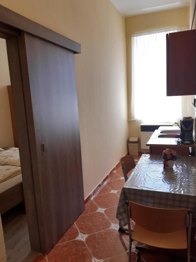 Helga Apartman Makó Extérieur photo