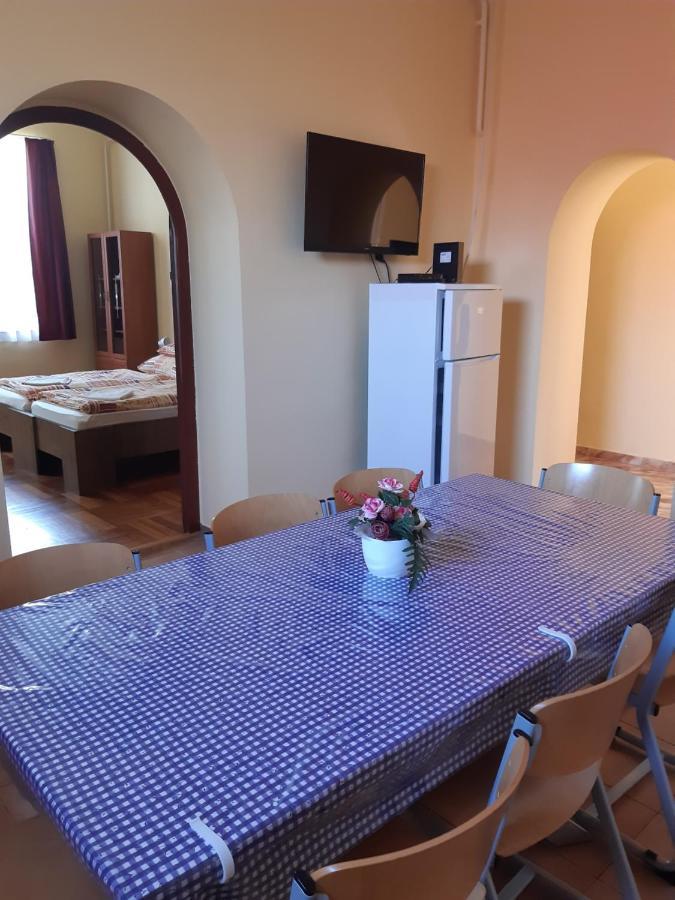 Helga Apartman Makó Extérieur photo