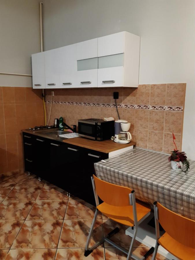 Helga Apartman Makó Extérieur photo