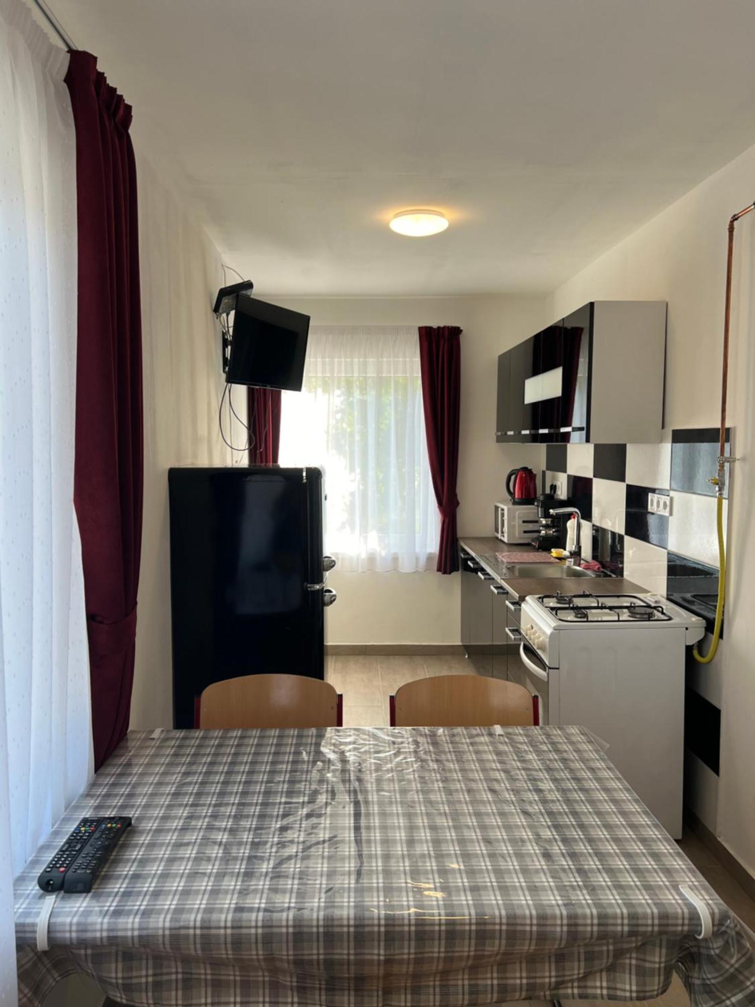 Helga Apartman Makó Extérieur photo