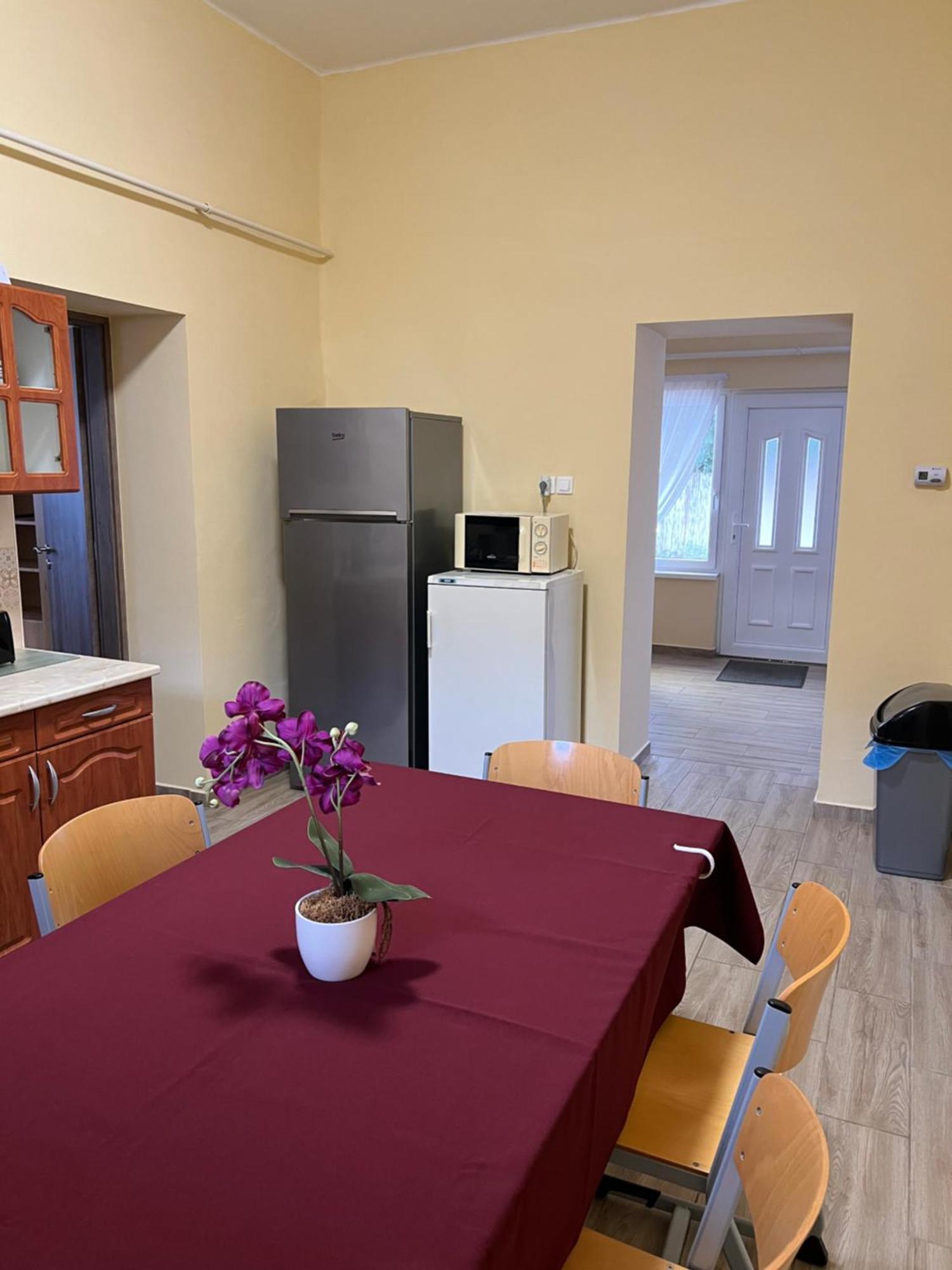 Helga Apartman Makó Extérieur photo