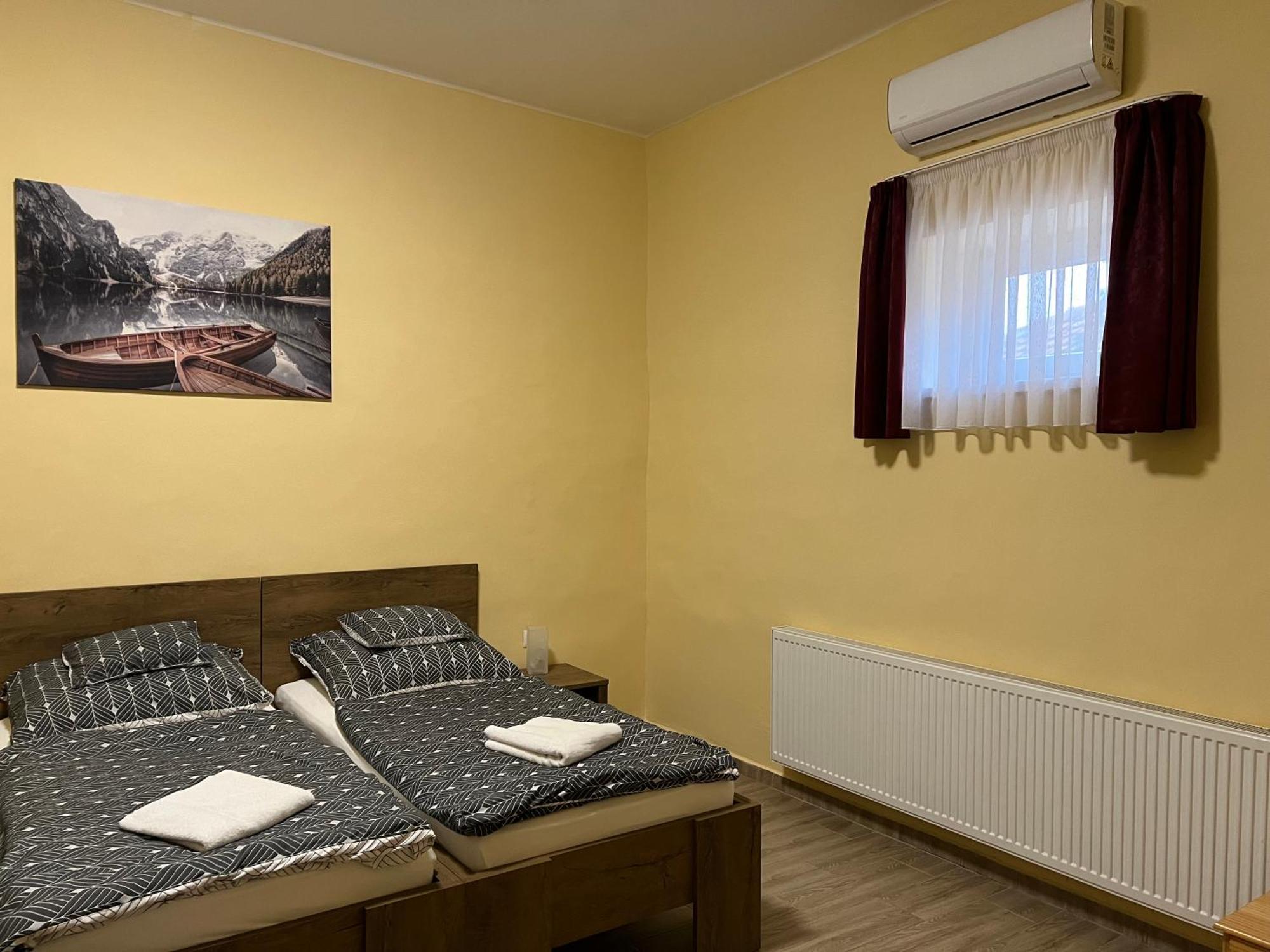 Helga Apartman Makó Extérieur photo